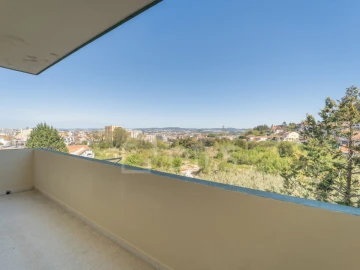 Apartamento T4 para Venda em Mafamude e Vilar do Paraíso