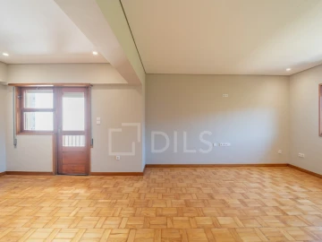 Apartamento T4 para Venda em Mafamude e Vilar do Paraíso