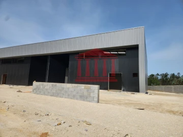 Armazém para Venda em Barcelos, V.Boa, V.Frescainha
