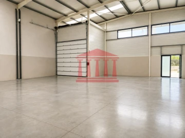 Armazém para Venda em Barqueiros