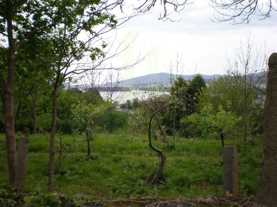 Terreno para Venda em Gondarem Foto 21