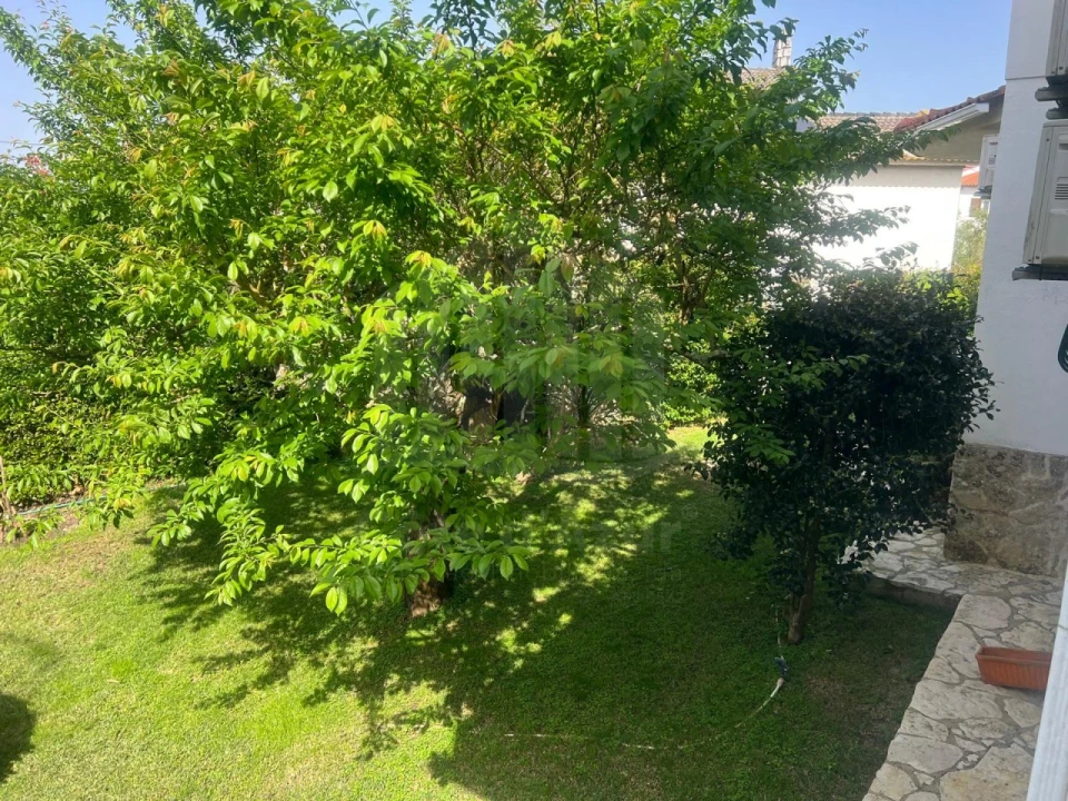 Moradia T8 para Venda em Amora Foto 7