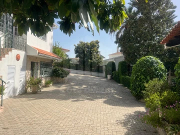 Moradia T8 para Venda em Amora