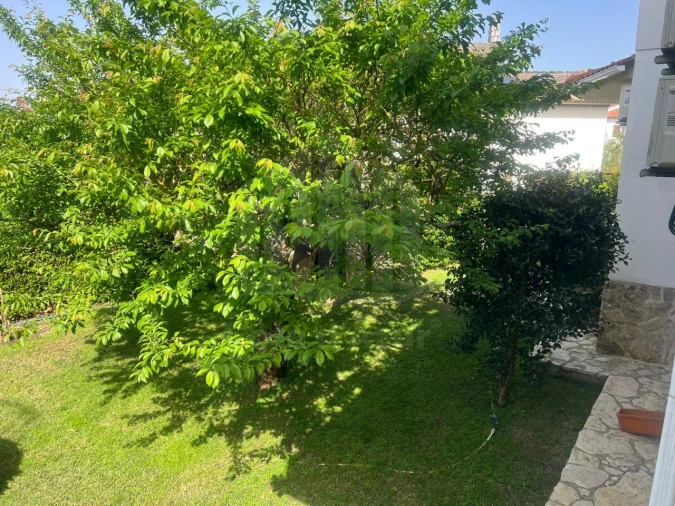 Moradia T8 para Venda em Amora Foto 7