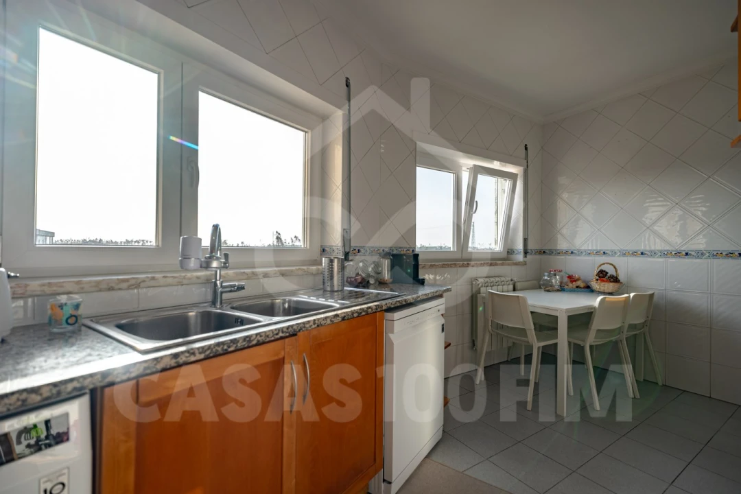 Apartamento T3 para Venda em Marinha Grande Foto 11