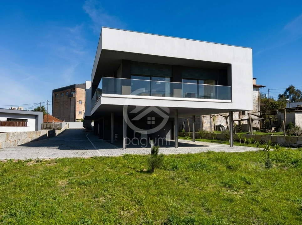 Moradia T3 para Venda em Caide de Rei Foto 25