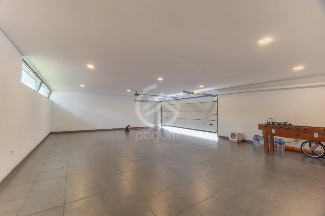 Moradia T3 para Venda em Caide de Rei Foto 44