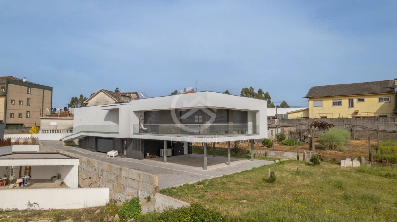 Moradia T3 para Venda em Caide de Rei Foto 52