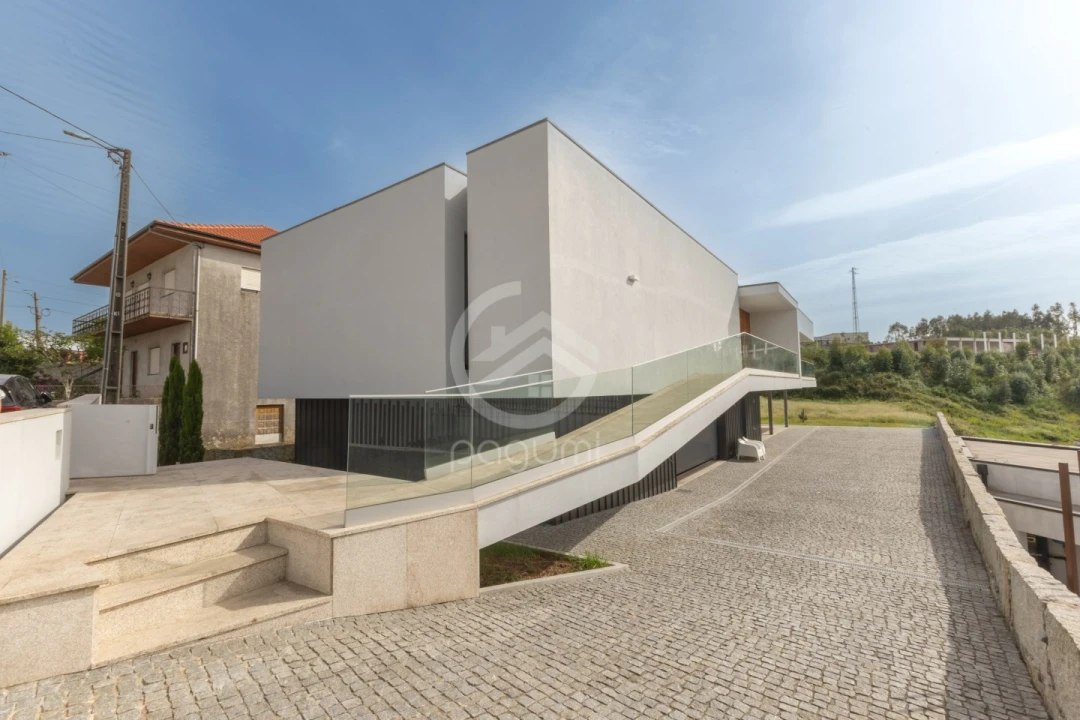 Moradia T3 para Venda em Caide de Rei Foto 50