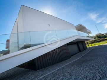 Moradia T3 para Venda em Caide de Rei