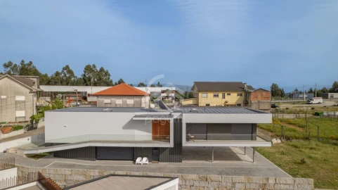 Moradia T3 para Venda em Caide de Rei