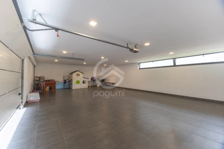 Moradia T3 para Venda em Caide de Rei Foto 43