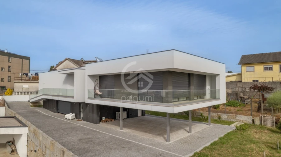 Moradia T3 para Venda em Caide de Rei Foto 46