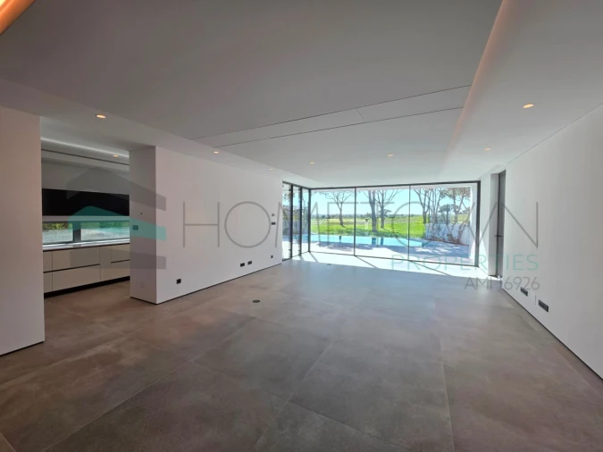 Moradia T3 para Venda em Quarteira Foto 25