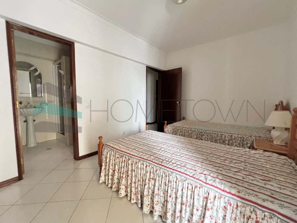 Apartamento T2 para Venda em Quarteira Foto 18