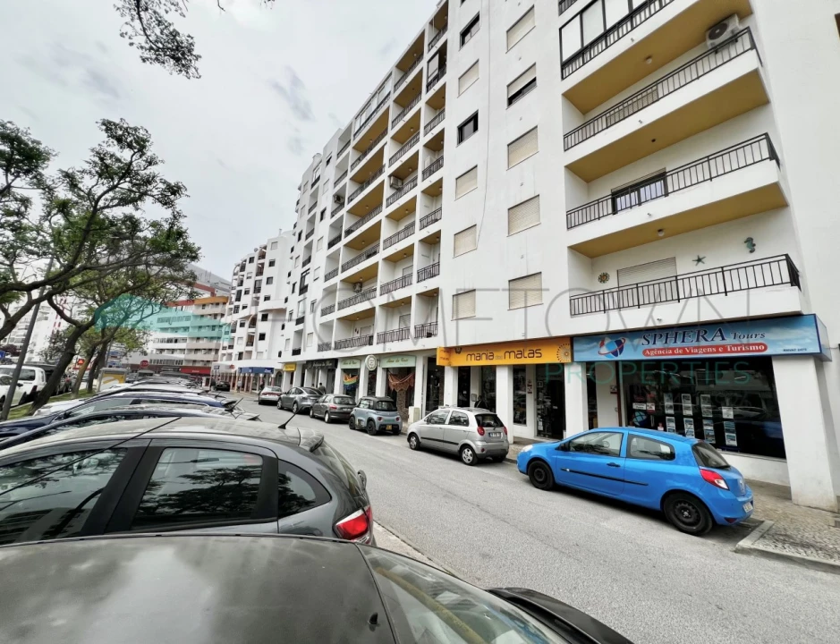 Apartamento T2 para Venda em Quarteira Foto 1