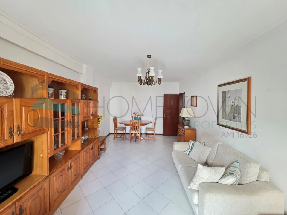 Apartamento T2 para Venda em Quarteira Foto 5