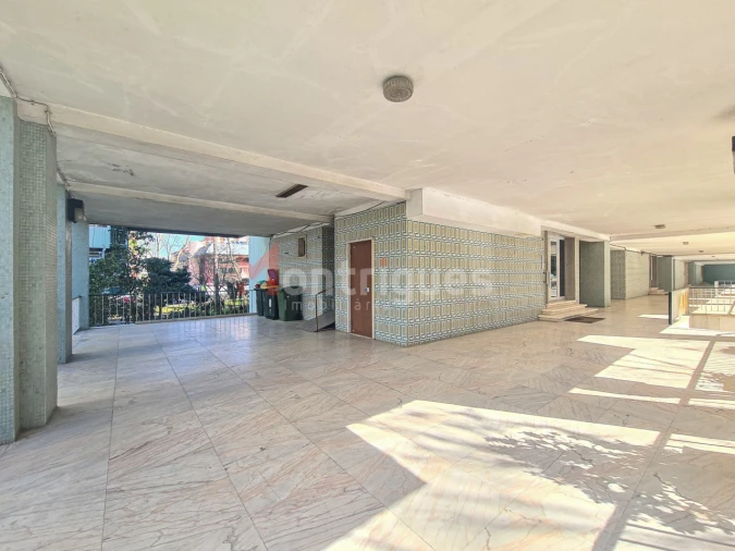 Apartamento T4 para Arrendamento em São Domingos de Benfica Foto 35