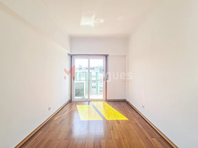 Apartamento T4 para Arrendamento em São Domingos de Benfica Foto 19