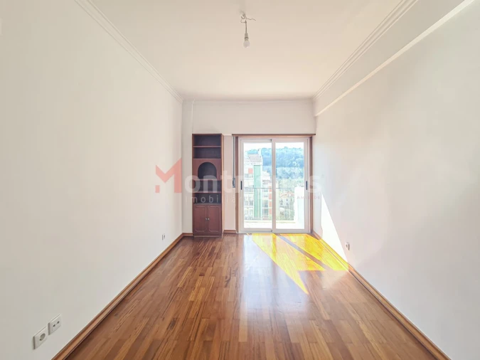 Apartamento T4 para Arrendamento em São Domingos de Benfica Foto 25