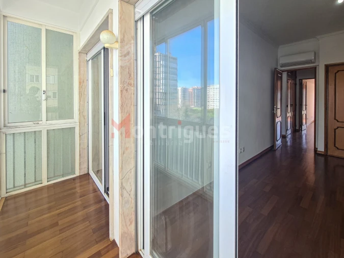 Apartamento T4 para Arrendamento em São Domingos de Benfica Foto 30