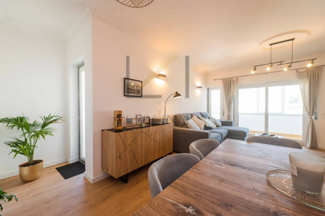 Moradia T2 para Venda em Carcavelos e Parede Foto 2