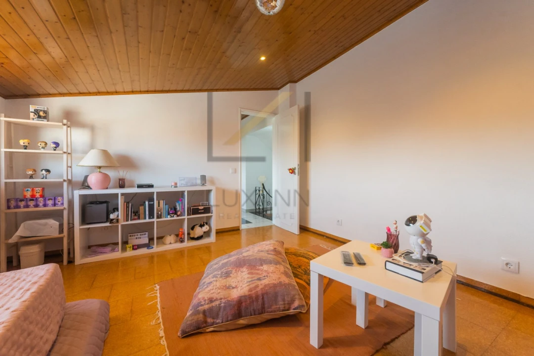 Moradia T2 para Venda em Carcavelos e Parede Foto 29