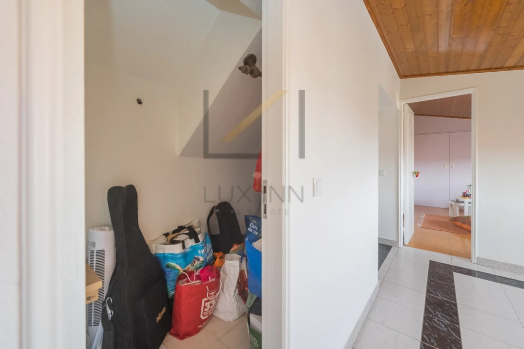 Moradia T2 para Venda em Carcavelos e Parede Foto 31