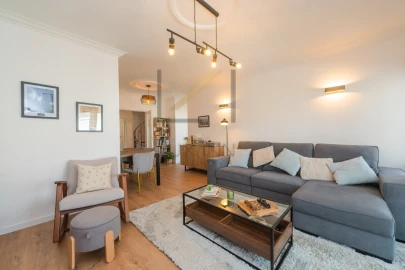 Moradia T2 para Venda em Carcavelos e Parede