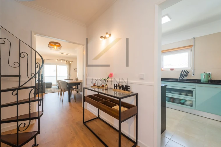 Moradia T2 para Venda em Carcavelos e Parede Foto 6