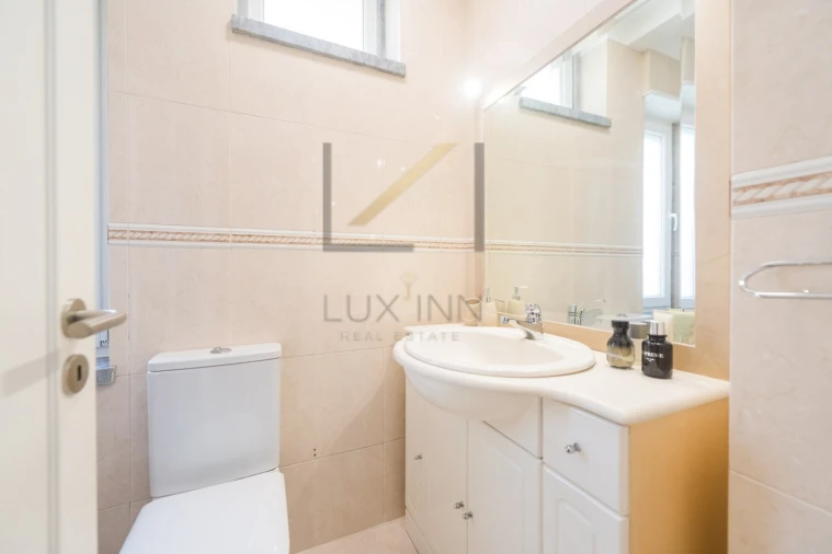 Moradia T2 para Venda em Carcavelos e Parede Foto 24