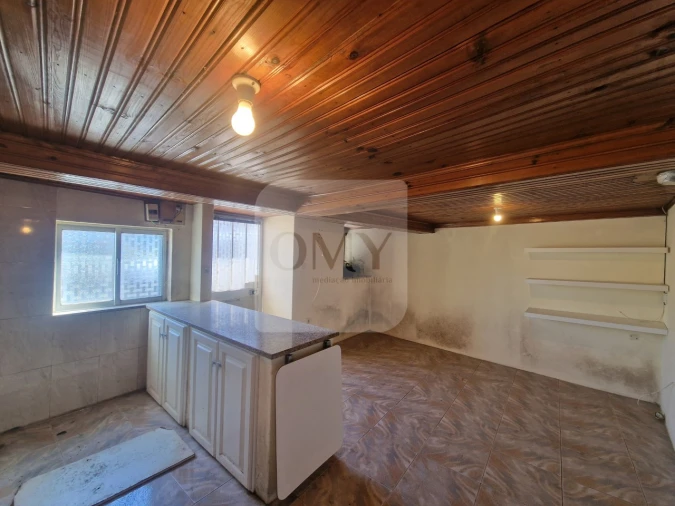 Moradia T1 para Venda em Nossa Senhora da Conceição, São Pedro e São Dinis Foto 4