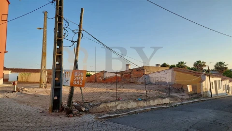 Terreno para Venda em Salvada e Quintos