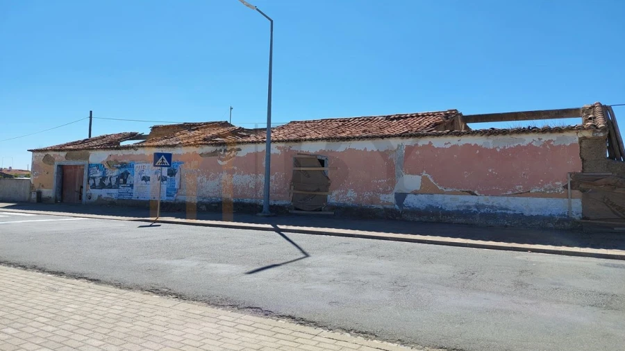 Moradia para Venda em Entradas