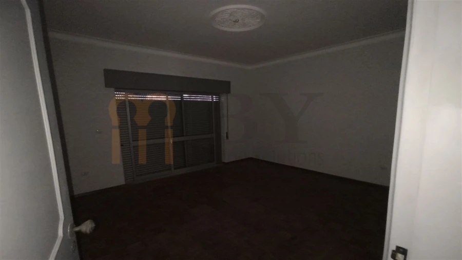 Apartamento T2 para Venda em Vila Real de Santo Antonio Foto 3