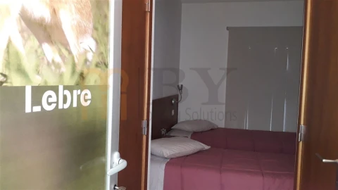 Negócio para Venda em São João dos Caldeireiros