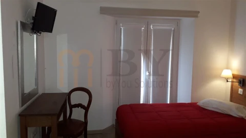 Negócio para Venda em São João dos Caldeireiros