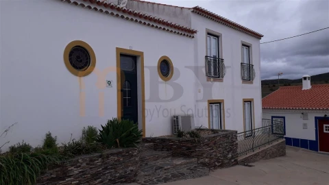 Negócio para Venda em São João dos Caldeireiros