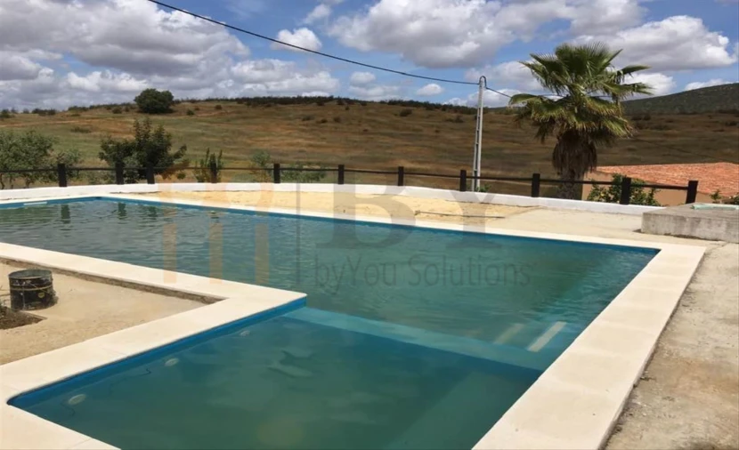 Negócio para Venda em São João dos Caldeireiros Foto 2