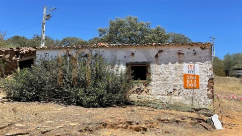 Moradia para Venda em Corte do Pinto