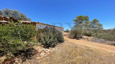 Moradia para Venda em Corte do Pinto