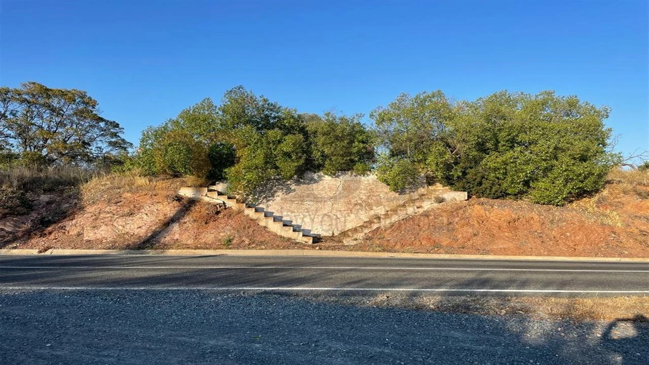 Moradia para Venda em Alcaria Ruiva Foto 1