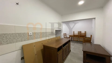 Prédio para Venda em Almodôvar e Graça dos Padrões