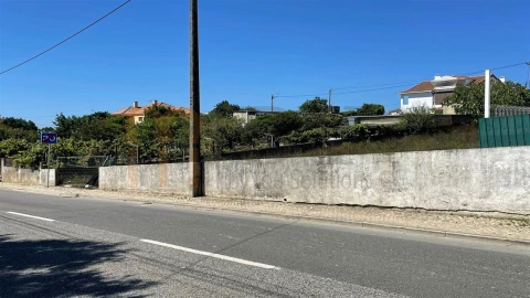 Terreno para Venda em Almargem do Bispo, Pêro Pinheiro e Montelavar
