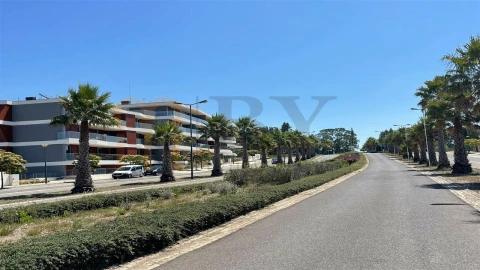 Terreno para Venda em Queluz e Belas