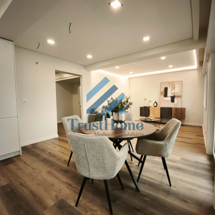 Apartamento T3 para Venda em Benfica Foto 12