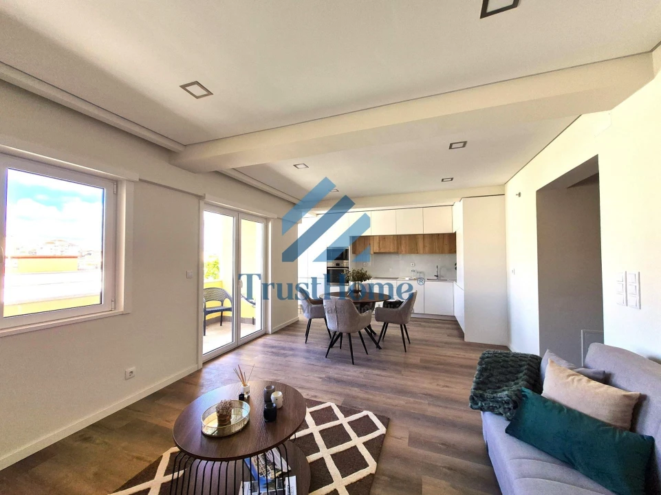 Apartamento T3 para Venda em Benfica Foto 3