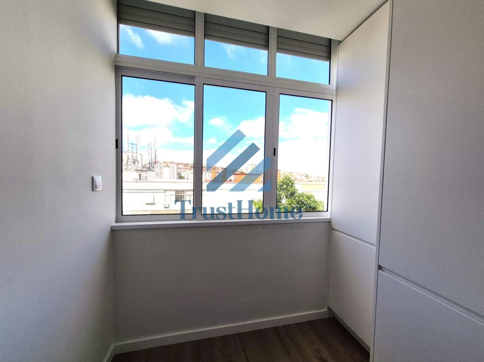 Apartamento T3 para Venda em Benfica Foto 9