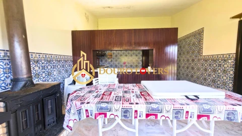 Moradia T6 para Venda em Arcozelo