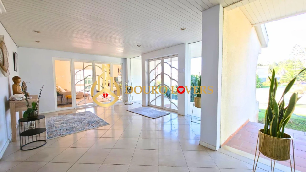 Moradia T6 para Venda em Arcozelo Foto 10